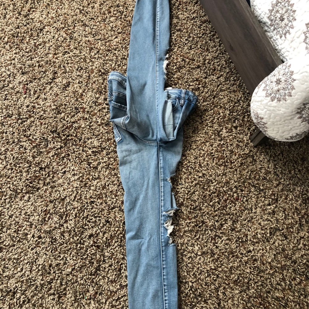 American Eagle ripped jeans